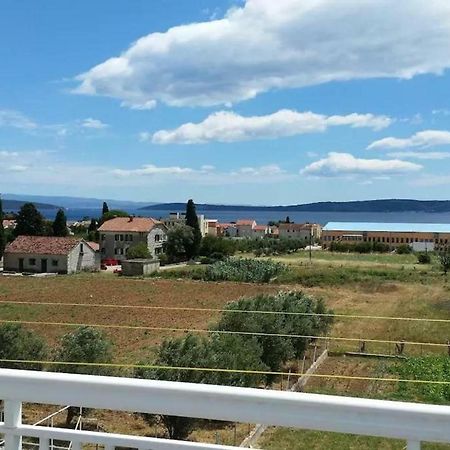 Cozy Apartment With Sea View Kaštela Dış mekan fotoğraf