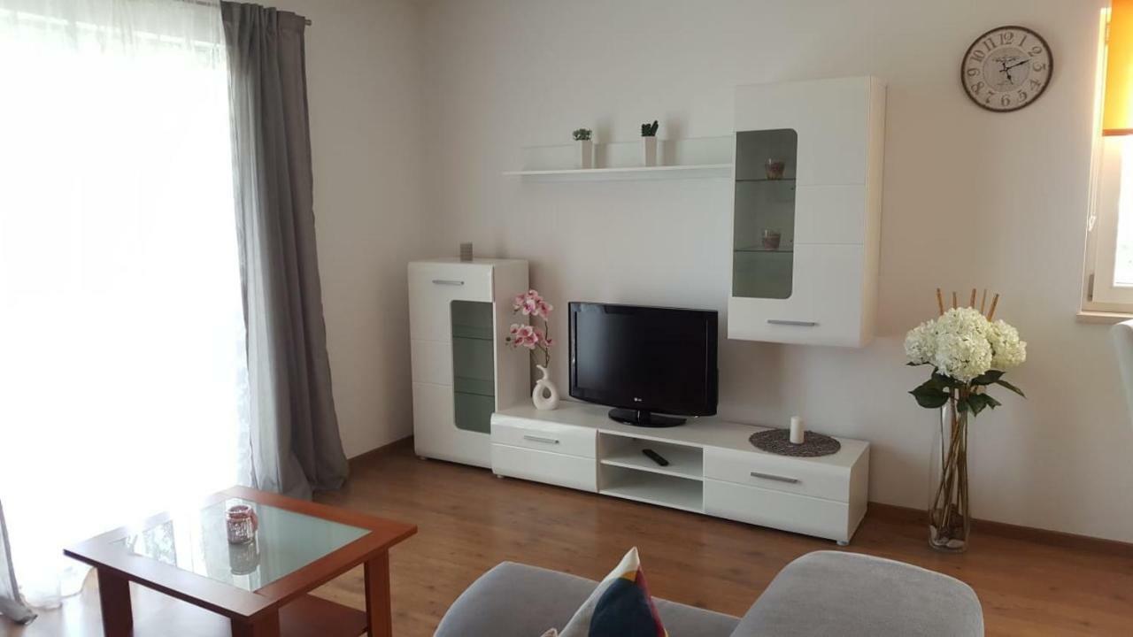 Cozy Apartment With Sea View Kaštela Dış mekan fotoğraf